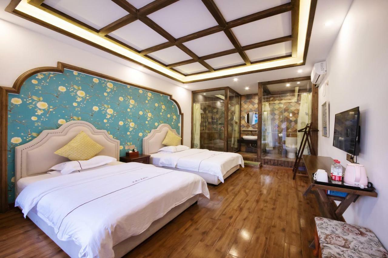 Fenghuang Slowly Time Inn Экстерьер фото